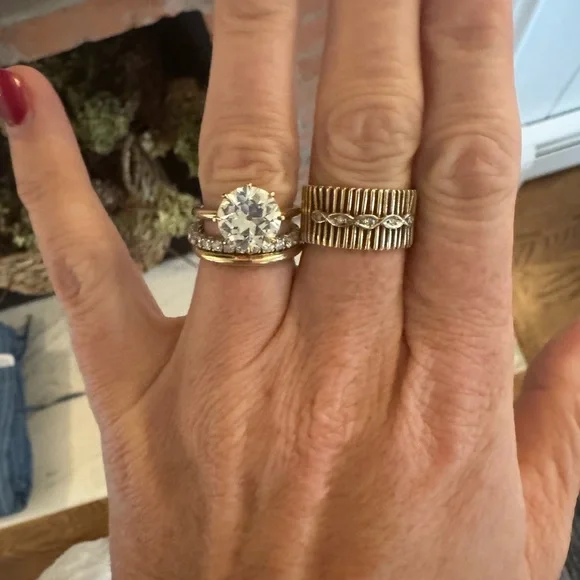 14k gold and diamond Vintage Ring - Picture 8 of 10